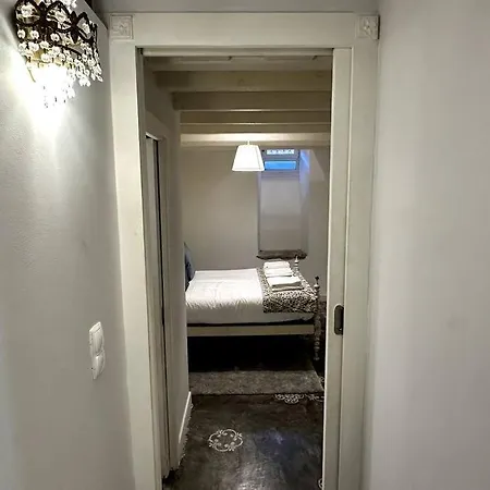 아파트 Budget 2 Bed In Bica W Air Con - Belle Epoque *