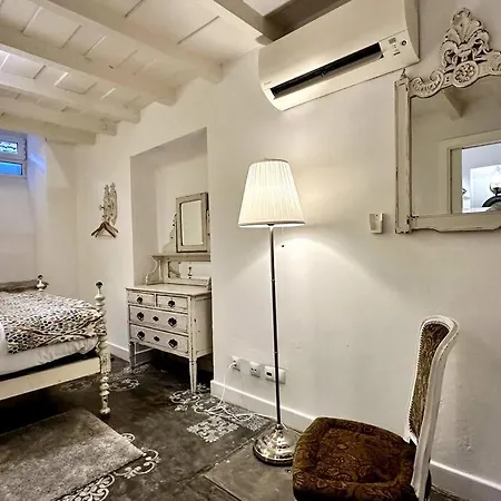 Budget 2 Bed In Bica W Air Con - Belle Epoque 아파트