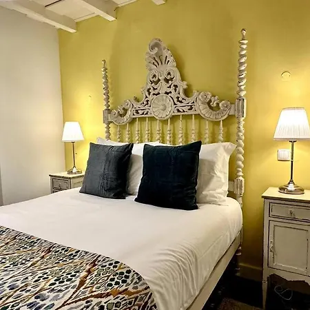 아파트 Budget 2 Bed In Bica W Air Con - Belle Epoque
