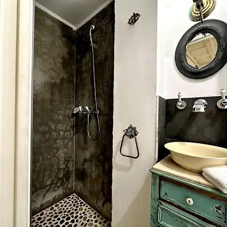 아파트 Budget 2 Bed In Bica W Air Con - Belle Epoque 리스본