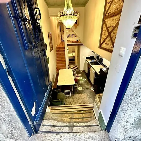 Budget 2 Bed In Bica W Air Con - Belle Epoque 리스본