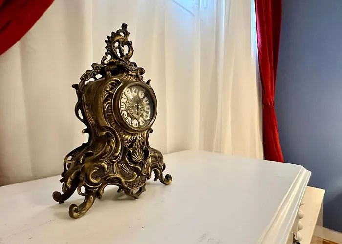 Belle Epoch - 2 Bedroom Апартаменти