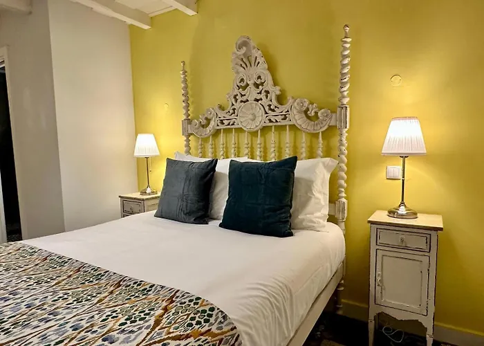 Belle Epoch - 2 Bedroom Апартаменти